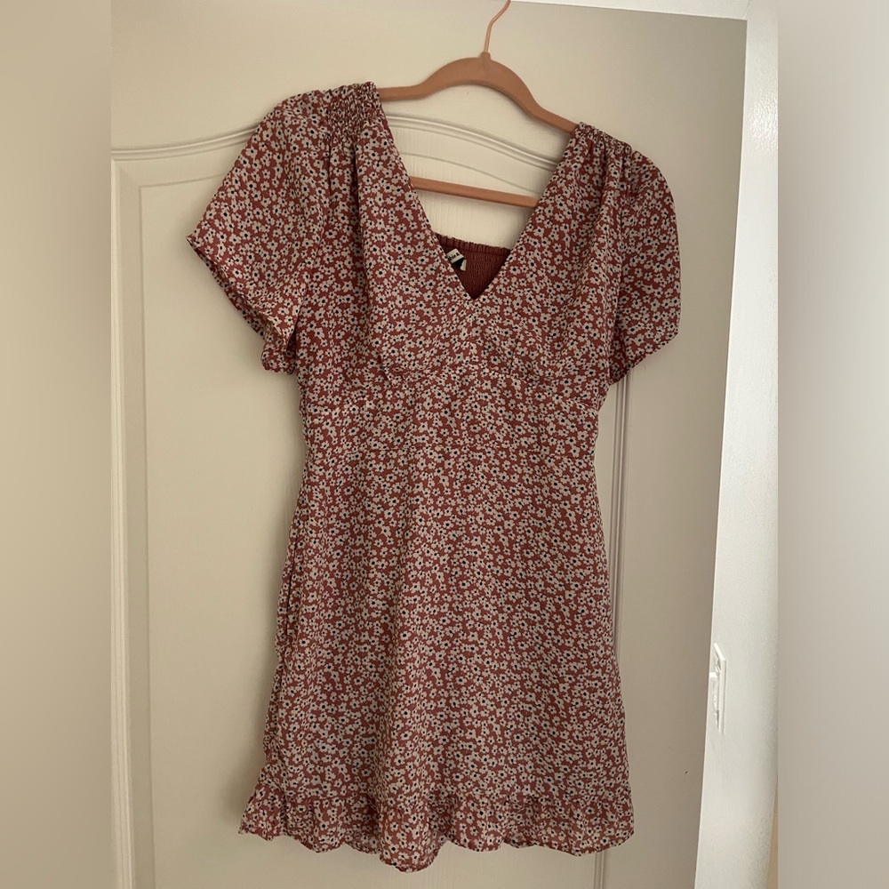 Abercrombie pink floral dress - very flattering